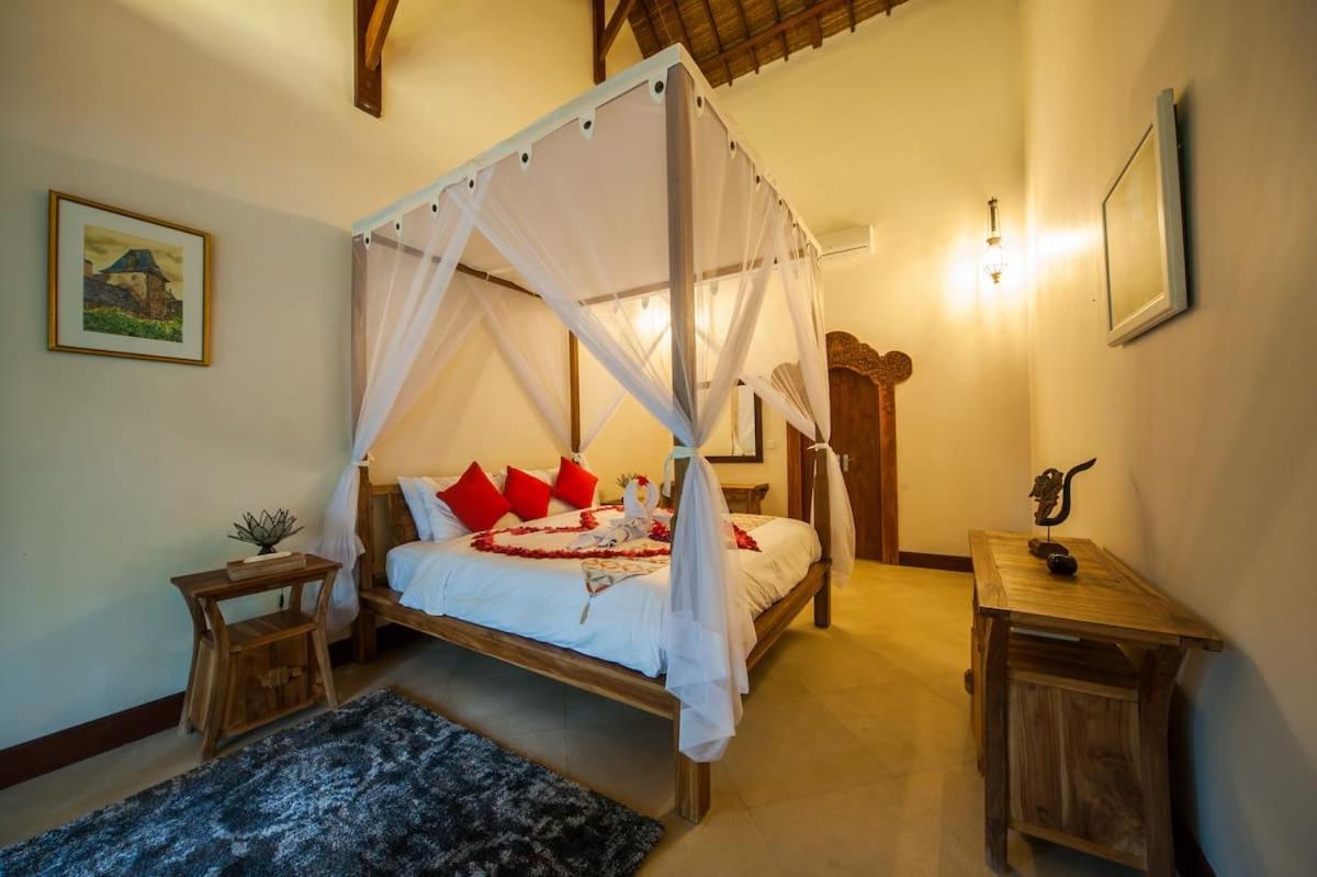 Luxury 3Br Infinity Jungle View Aashaya Villa Ubud Экстерьер фото